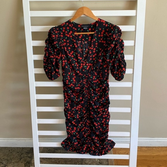 Wednesday's Girl mini tea ruched dress in cherry print Size XS - Picture 5 of 15